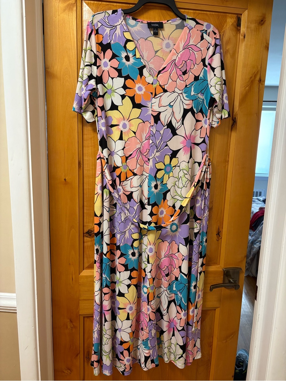 MSK Multicolor Floral V-Neck Midi Dress